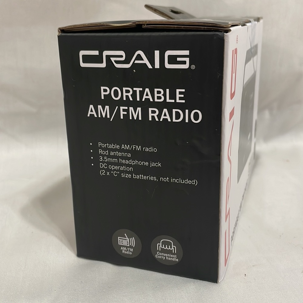 Craig portable AM/FM RADIO - Picture 2 of 3